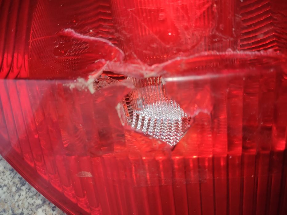 Фонарь задний правый Skoda Yeti под восстановление