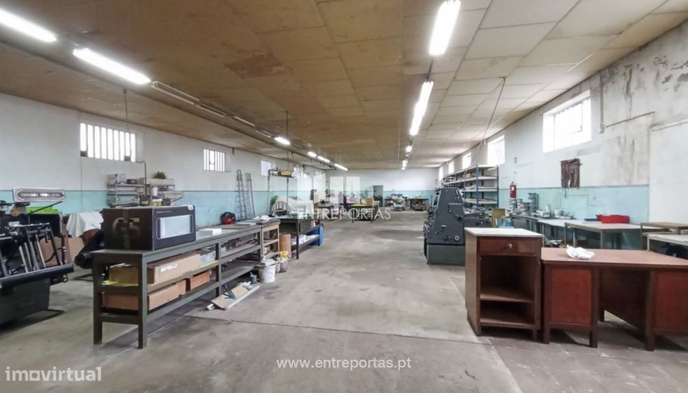 Arrendamento de Armazém com 494 m2, Póvoa de Varzim