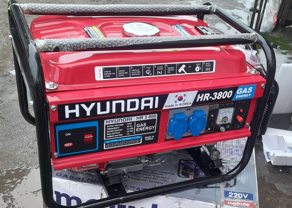 Генератор Бензиновый Хюндай 3800Вт Бензогенератор Газ