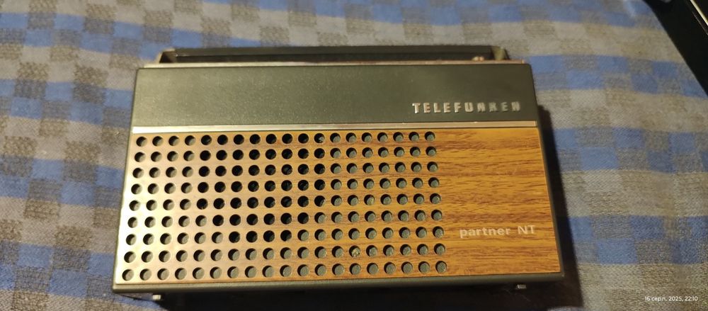 Радио приёмник Telefunken NT 305.Unitra