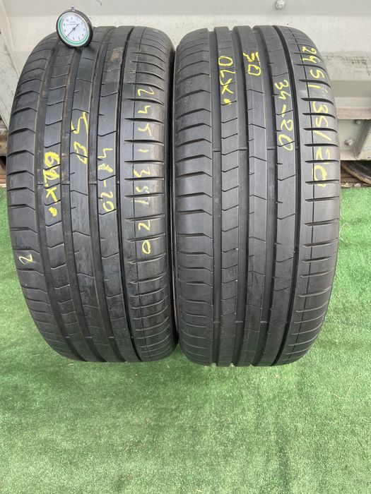 Opony Pirelli 245/35/20 para