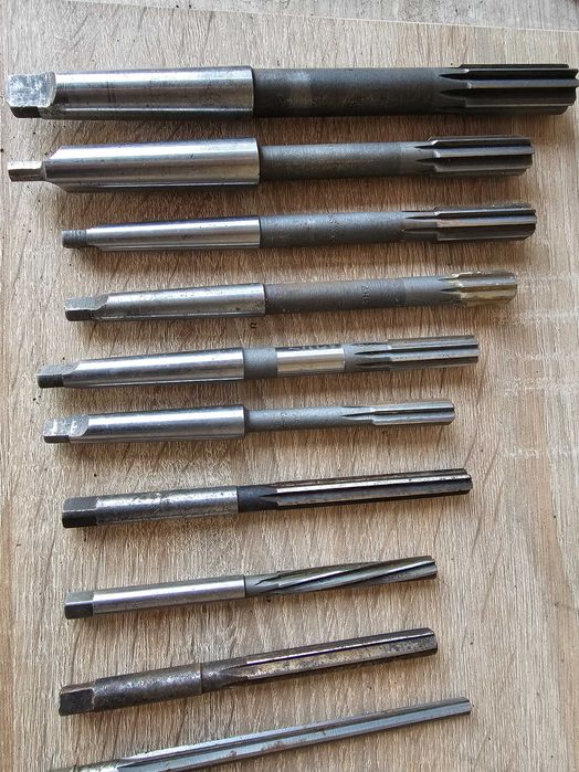 Rozwiertaki nastawne regulowane 11szt frezy krótkie i długie gwintowni