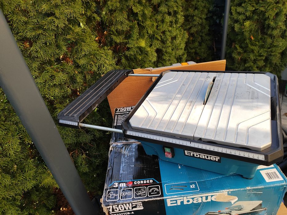 Piła do glazury/krajzega do drewna Erbauer 750wat, 2024 rok