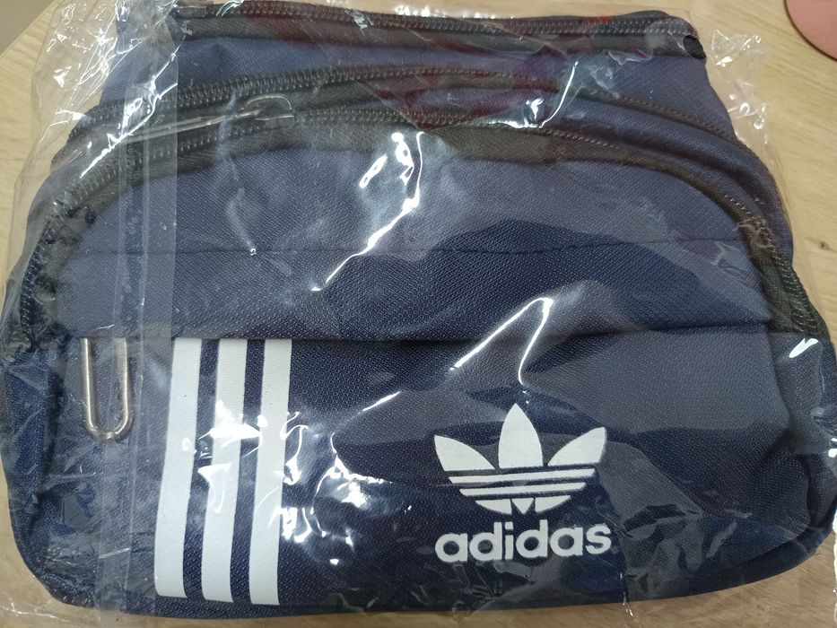 Nerka-szaszetka granatowa