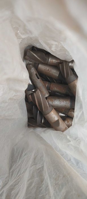 Металеві неліквіди, промислові деталі, комплектуючі