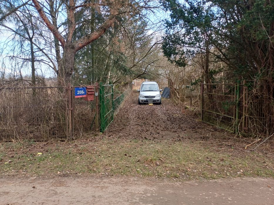 Działka pod Konstancinem-Jeż.