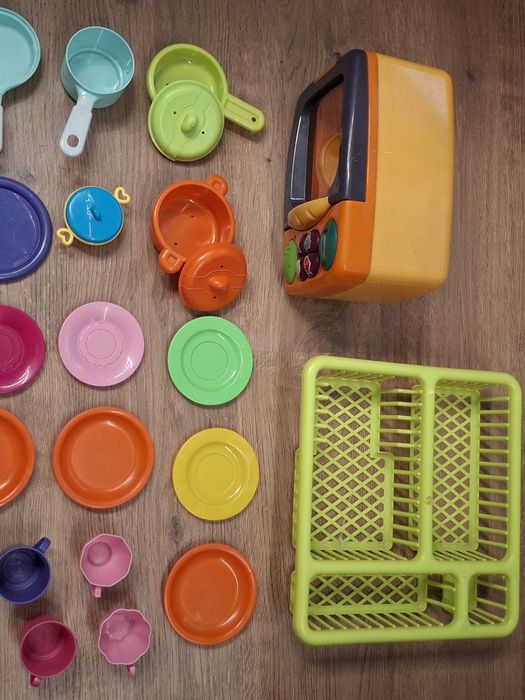 Acessórios para cozinha, micro-ondas, fruta, fogão, pratos, talheres