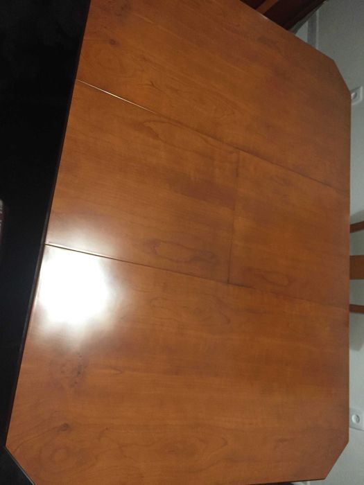 Mesa Sala Jantar Cerejeira Extensível + 4 cadeiras