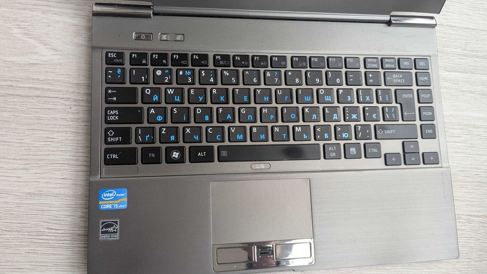 13.3" Ультрабук Toshiba PORTEGE Z830 Core i5 2557m, 6 RAM mSATA 128 ГБ