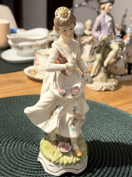 Porcelanowa dama
