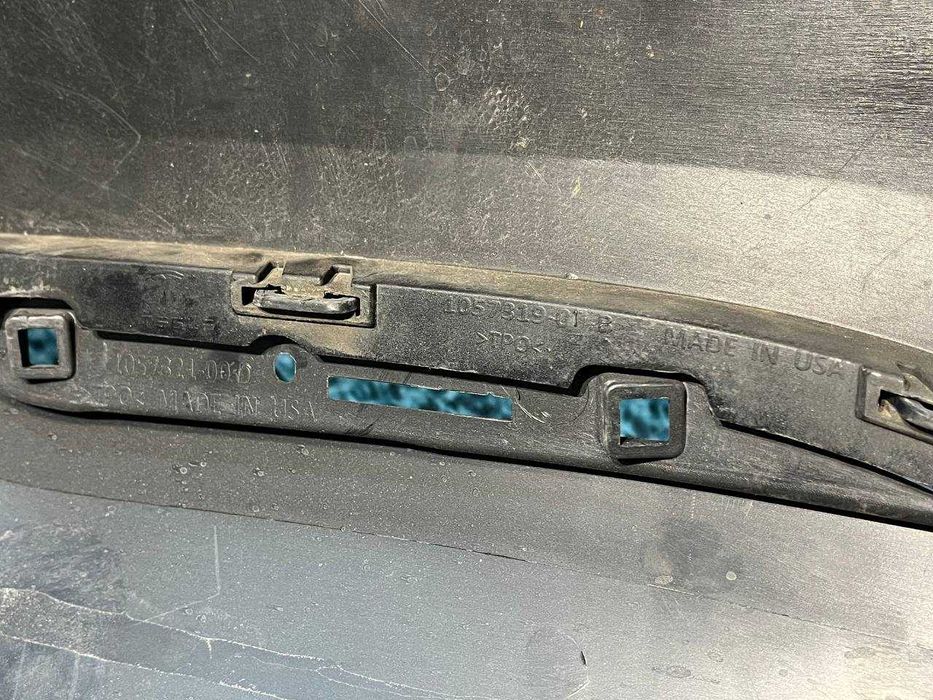 Бампер задній оригінал Б/В Tesla Model S 2012-2020