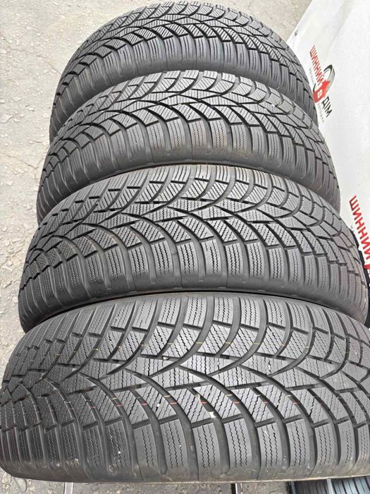 Шини 225/60 R18 пара Toyo , зима 7мм