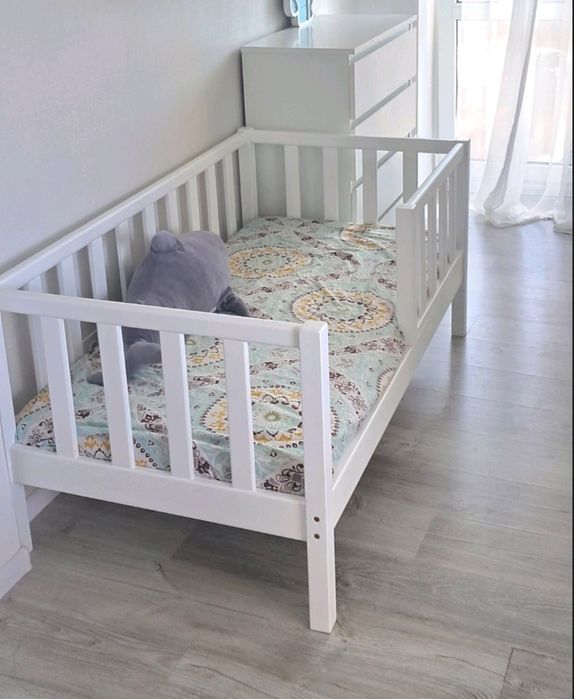 Дитяче ліжко за доступною ціною з міцного дерева. Витримує до 150кг!