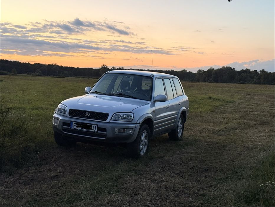 Toyota RAV-4