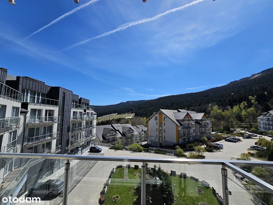 Apartament inwestycyjny w sercu Czarnej Góry widok na stok, parking