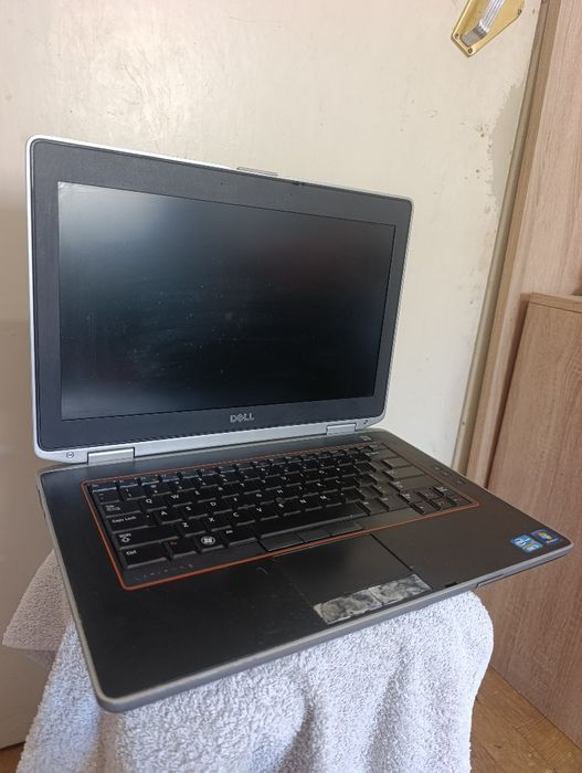 Dell Latitude E6420 (i5-2520M - 8GB RAM - 128GB SSD - NVIDIA NVS 4200M)