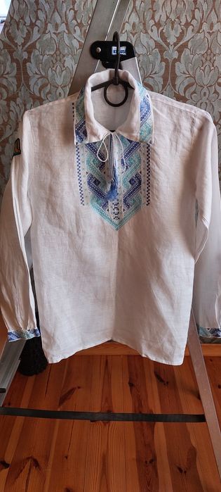 Продам вишиванку на хлопчика