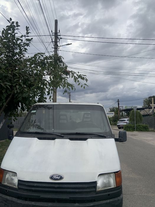 Продається Форд Транзит. Коротка  база. Ford Transit. Газ/бензин.