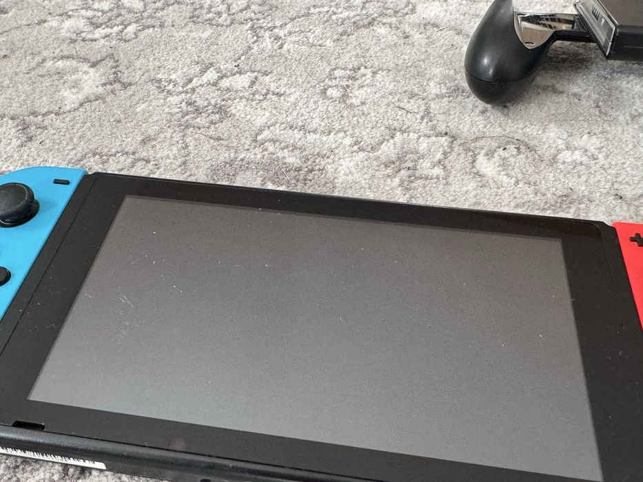 Konsola Nintendo Switch Czerwono-niebieski + Ring Fit Adventure