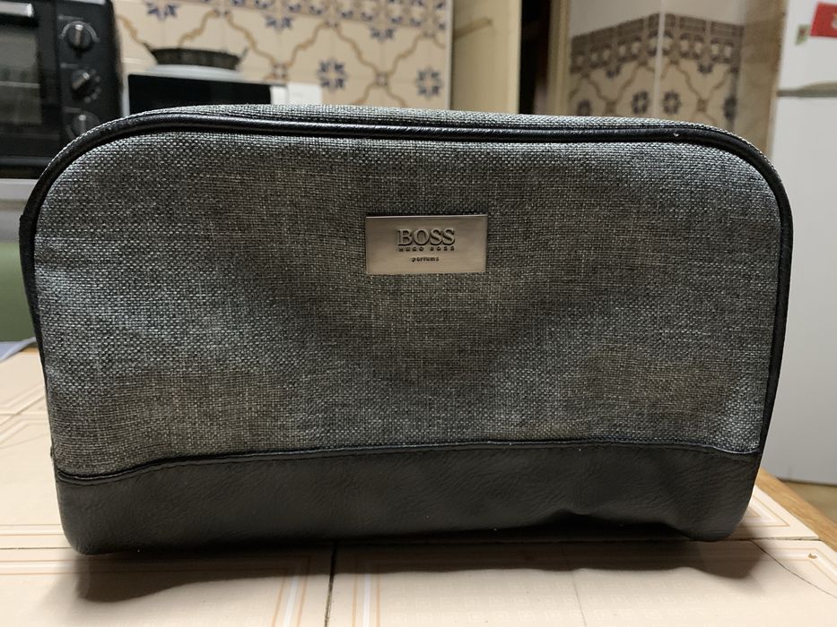 Bolsa de Higiene/Viagem (Nécessaire) HUGO BOSS