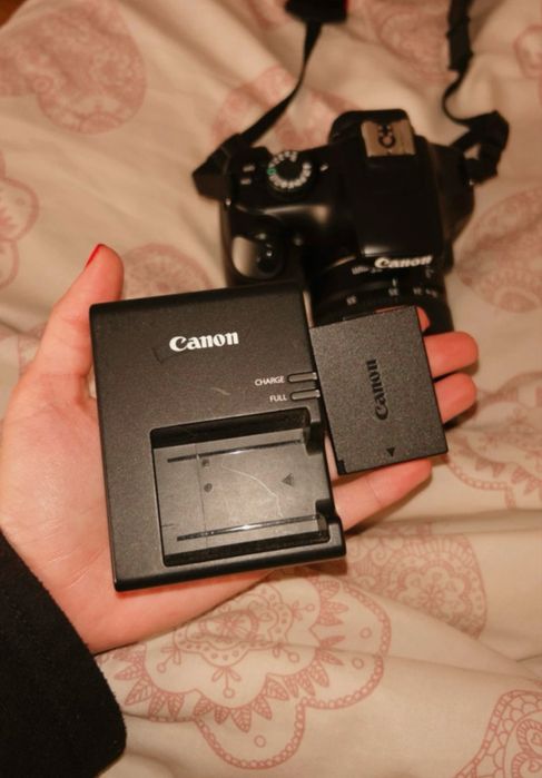 Camera Canon EOS 1100D