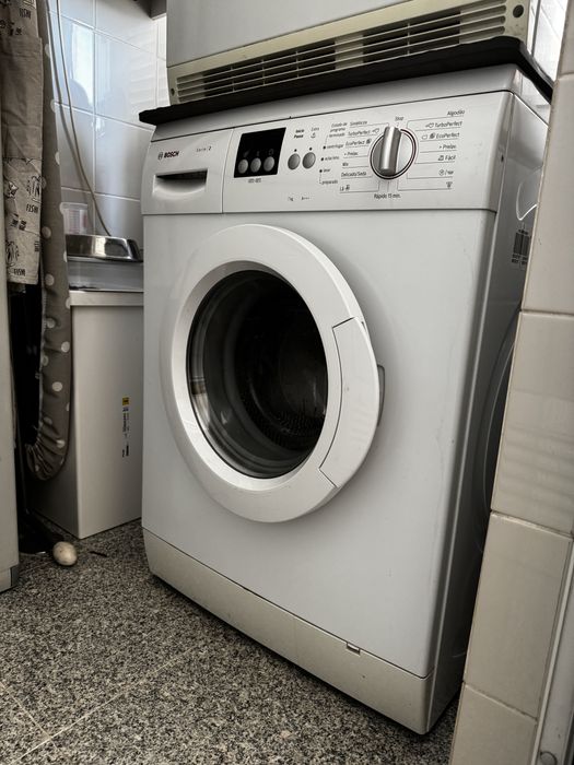Máquina da lavar roupa da Bosch