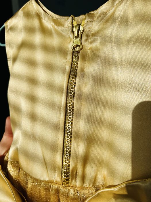 Золоте дитяче плаття