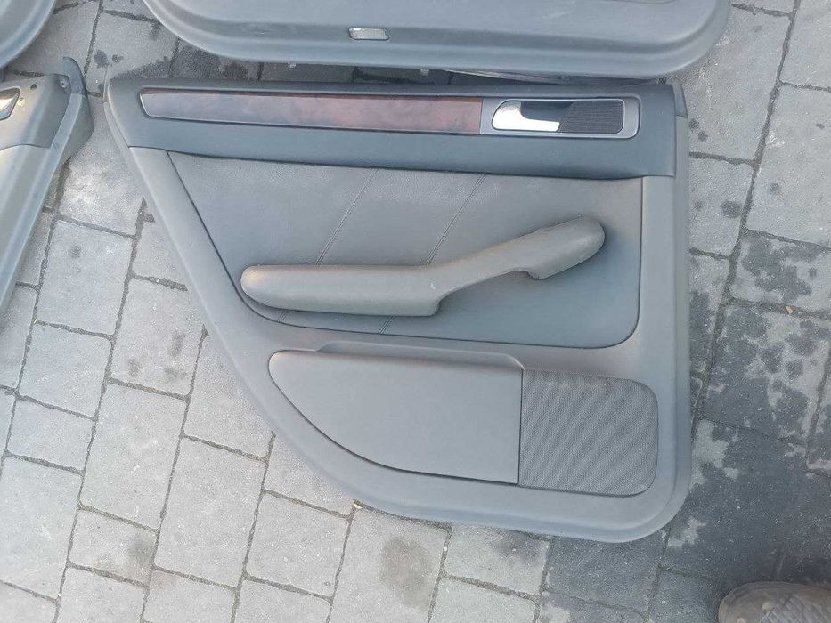 Карти дверні ауді а6 С5 чорна шкіра audi a6 c5