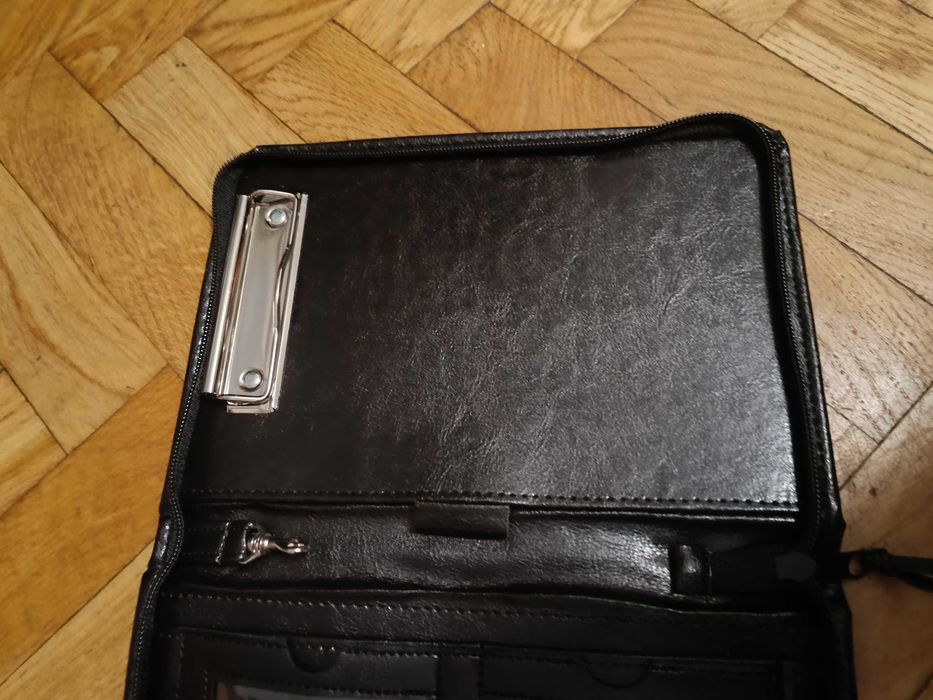 Etui  na dokumenty nowy
