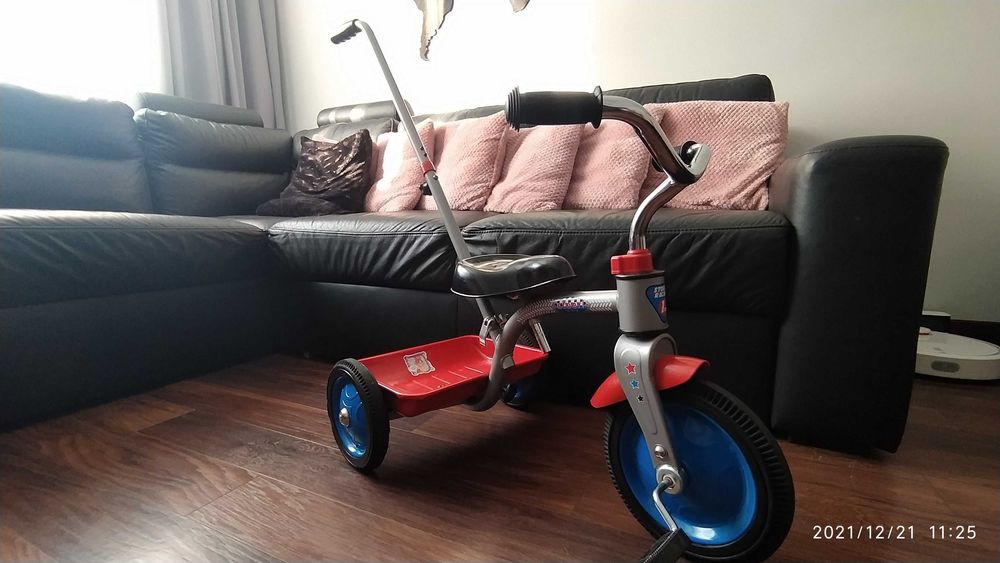 Rowerek trójkołowy z wywrotką