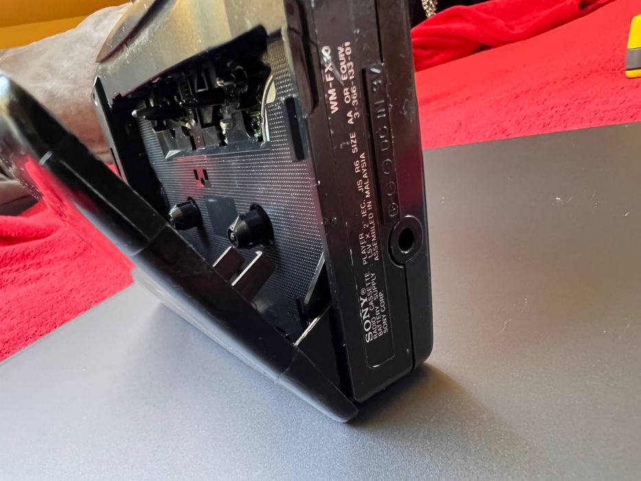 Sony Walkman WM-FX10 FM/AM + навушники в подарунок