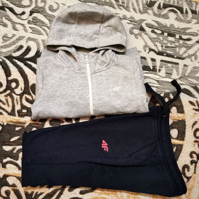 Zestaw bluza spodnie 4f