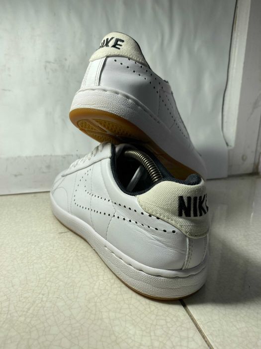 Nike Tennis Classic кожаные женские кроссовки 39р 25см оригинал