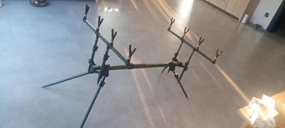 Tripod,podpórka na 4 wędki, marki Hokkaido