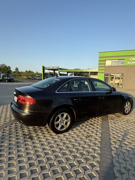 Sprzedam Audi A4b 8 w bardzo dobrym stanie