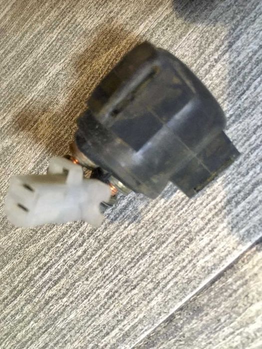 реле стартера Aprilia Leonardo 150