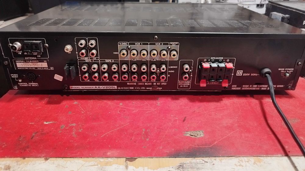 Amplituner Akai AA-V205L