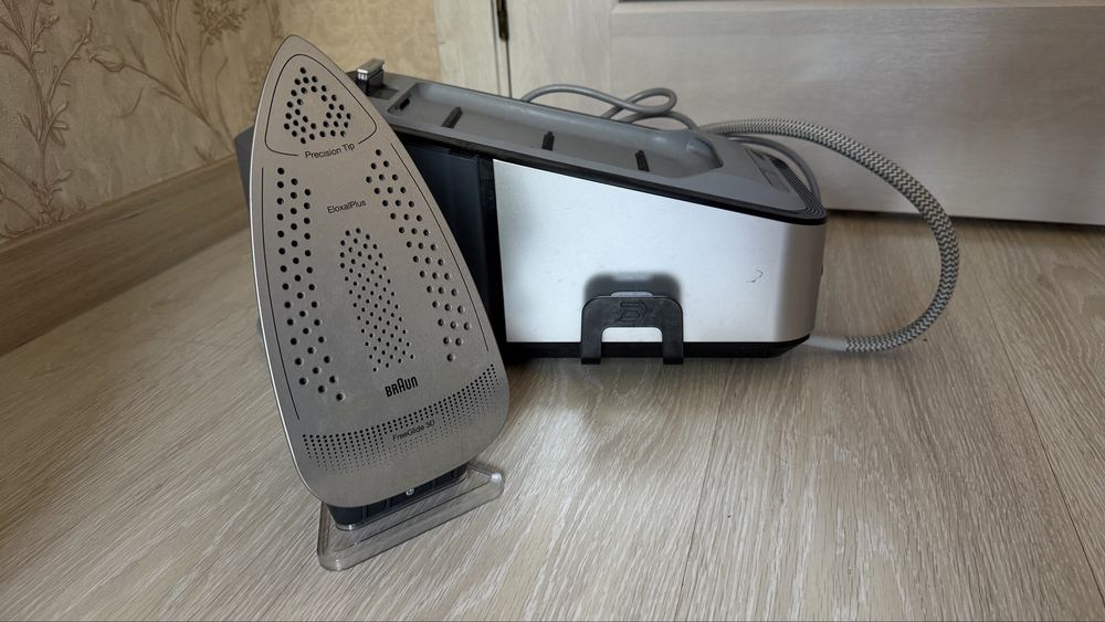 Парогенератор / прасувальна система Braun CareStyle 7 Pro (Ідеальний стан)