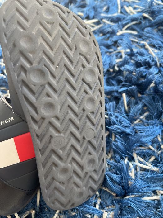 Chinelo Tommy Hilfiger tam 30