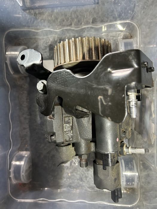 Bomba injetora renault 1.5 dci