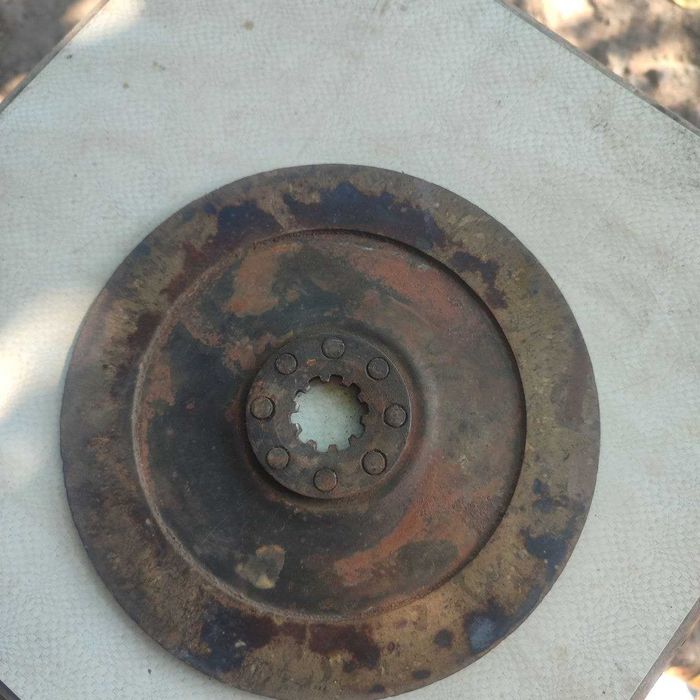Диск щеплення мотоциклу мт