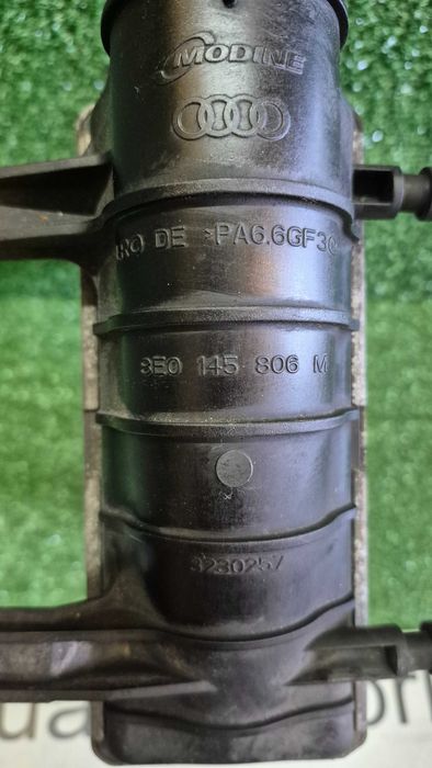 Intercooler Original Audi A4 B6 B7 8E 1.8T 1.9 TDI 2.0 TDI Ref. 8E0145806M em excelente estado