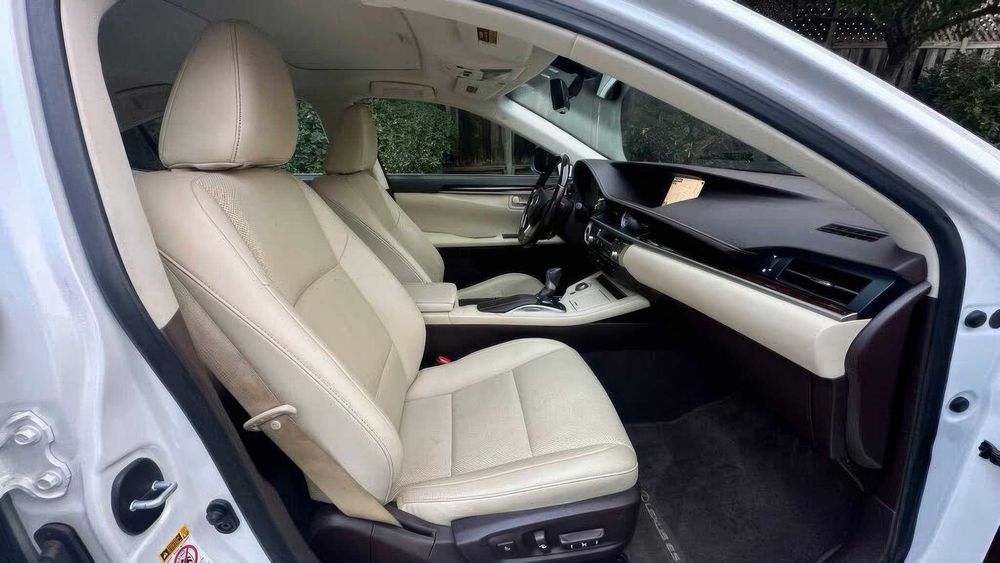 Lexus ES 350      2016