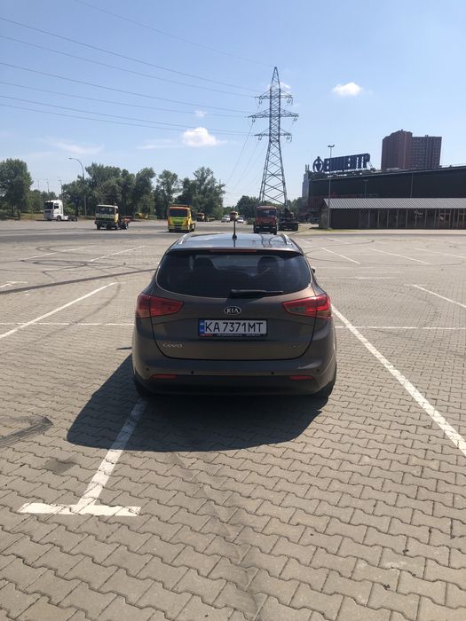 Kia Ceed 2013 рік.