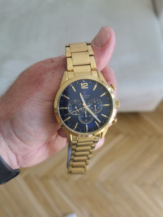 Zegarek festina.