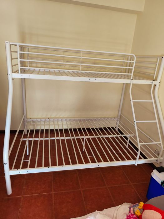 Beliche Casal e Solteiro de Metal Branco