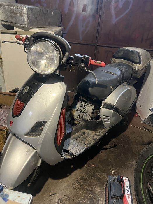 Скутер SPEED GEAR 150кубов