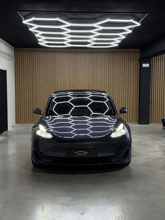 Tesla Model 3 LongRange Dual motor