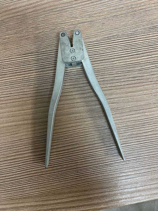 Пломбиратор банковский для полиэтиленовых лент