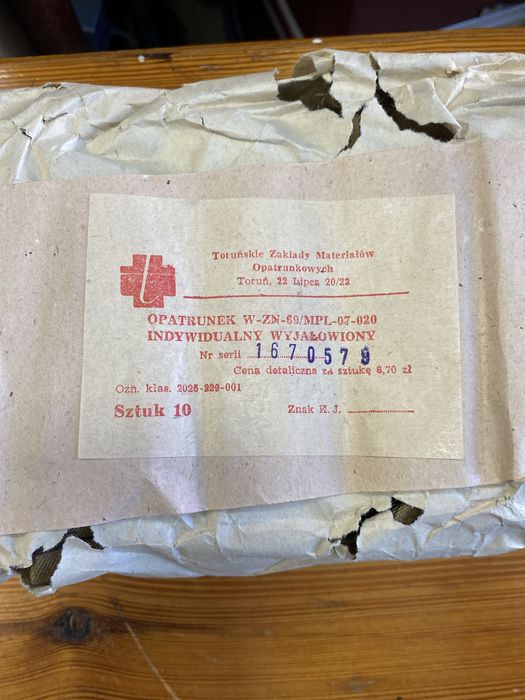 Opatrunki osobiste bandaże wojskowe LWP 10 sztuk
